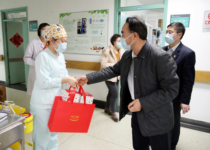 HSY_2634.jpg HSY_2634.jpg